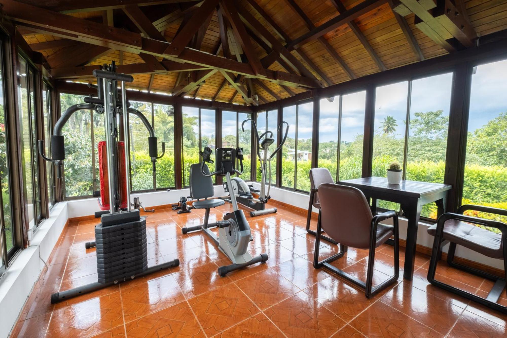 Hotel Chalet El Castillo El Edén Eksteriør bilde